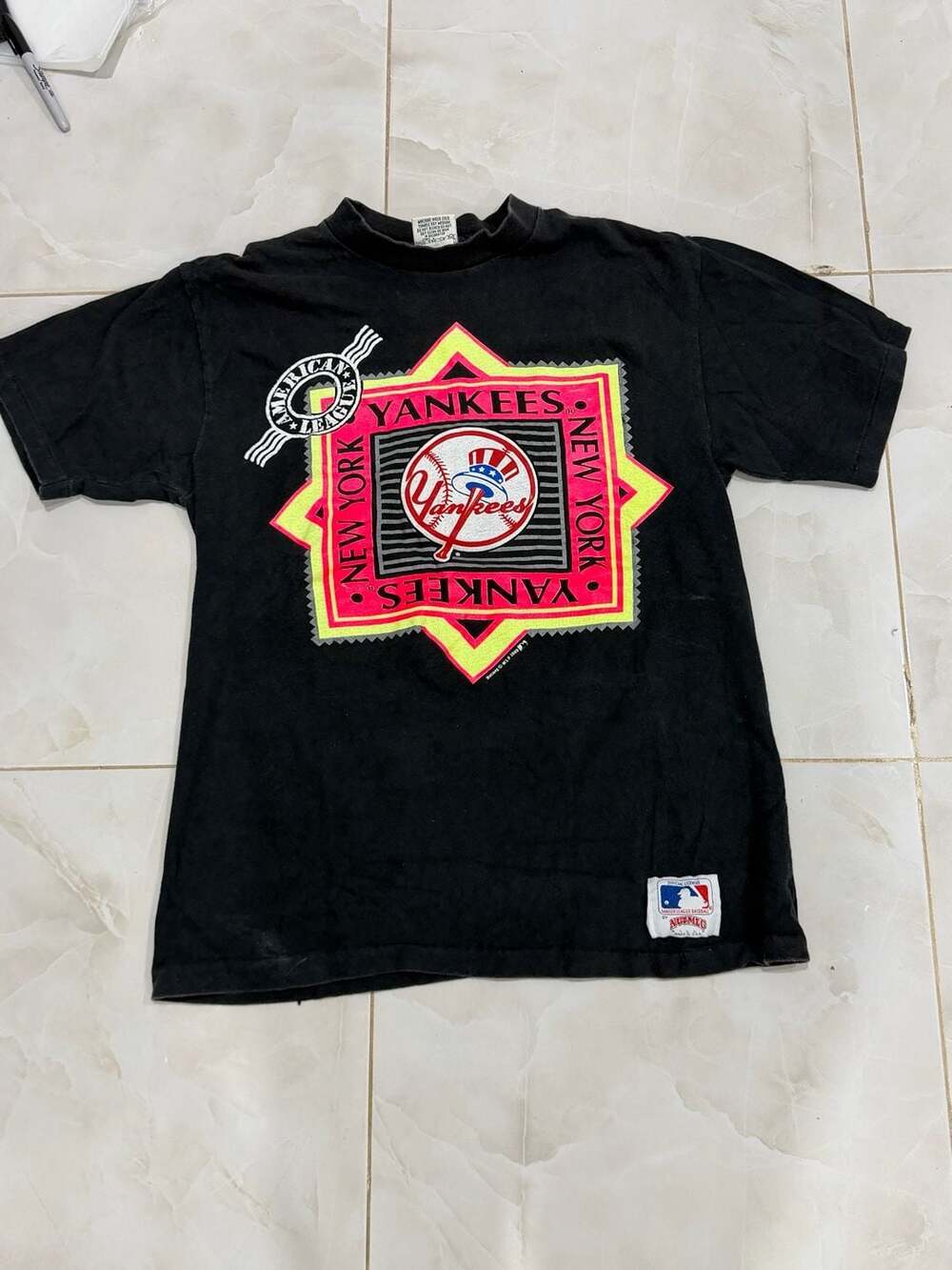 Vintage 1989 Nutmeg Mills New York Yankees MLB T-Shirt Black Size L